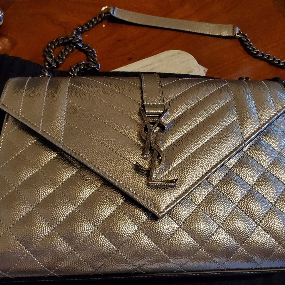 SOLD🥰 Authentic Saint Laurent shoulder bag